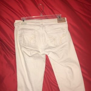 white hollister skinny jeans